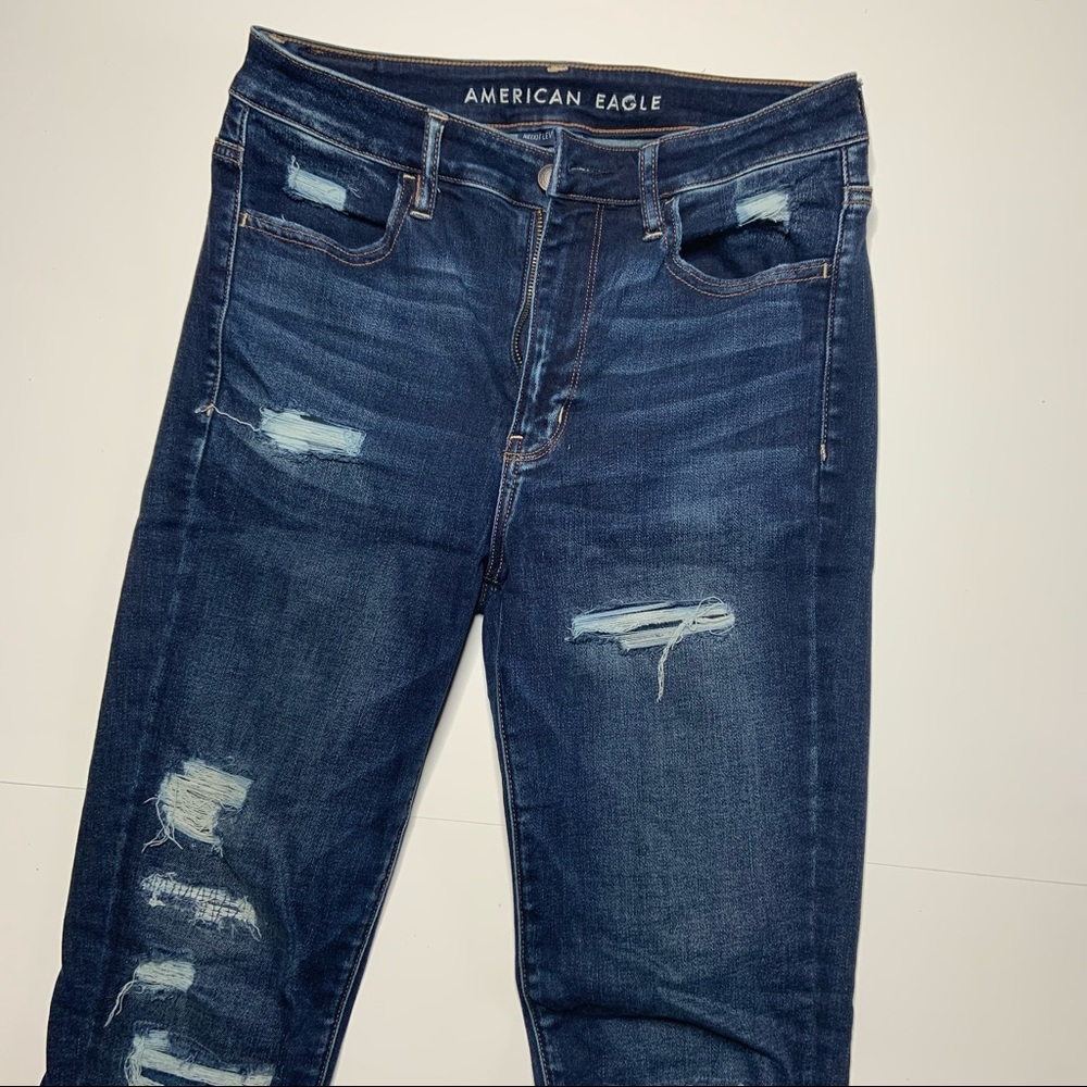 American Eagle Women’s Ripped Super Hi-Rise Jegging Jeans